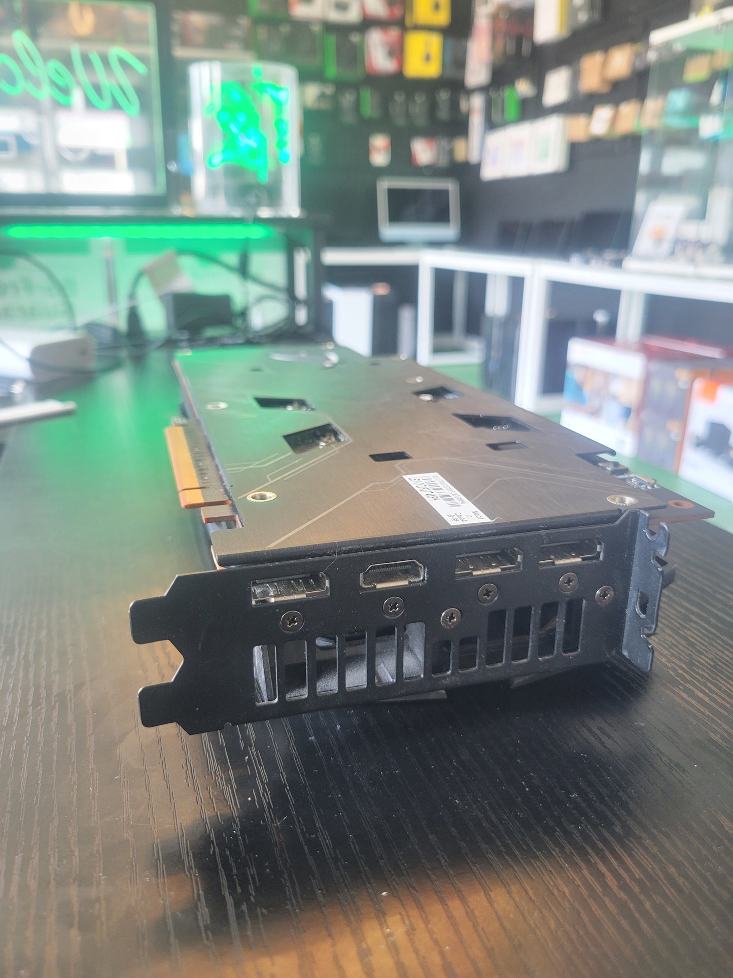 ASUS ROG STRIX RX 5700 XT 8GB - Reacondicionada