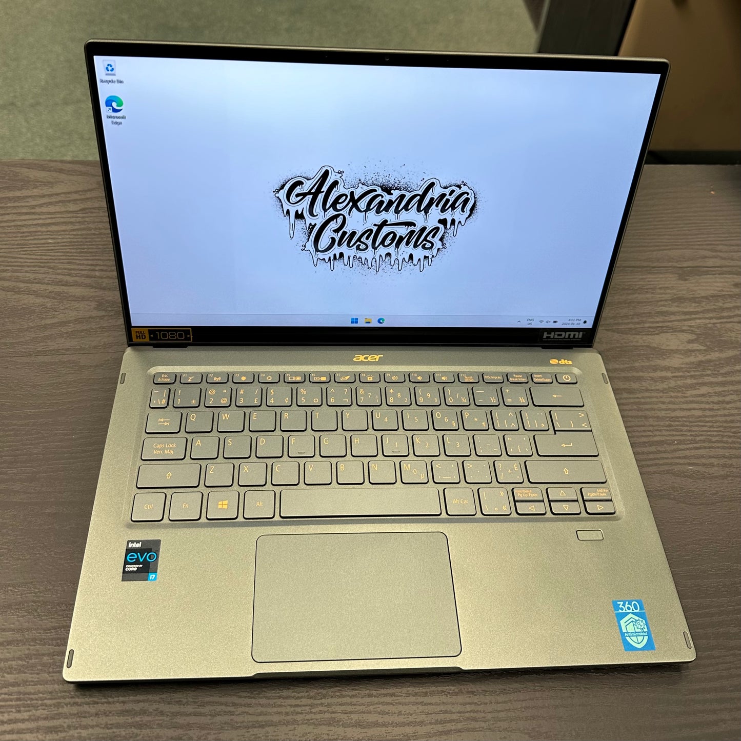 Acer Swift 5 14" Touchscreen Laptop - Open Box