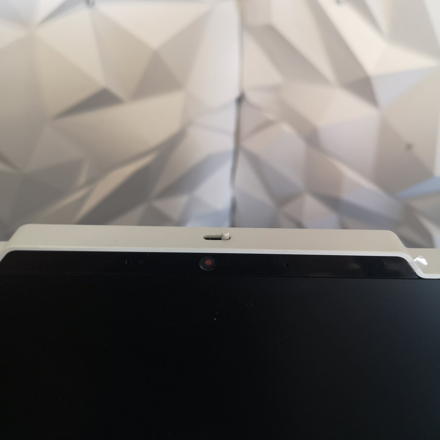Lenovo A100 23.8" All-In-One - Refurbished