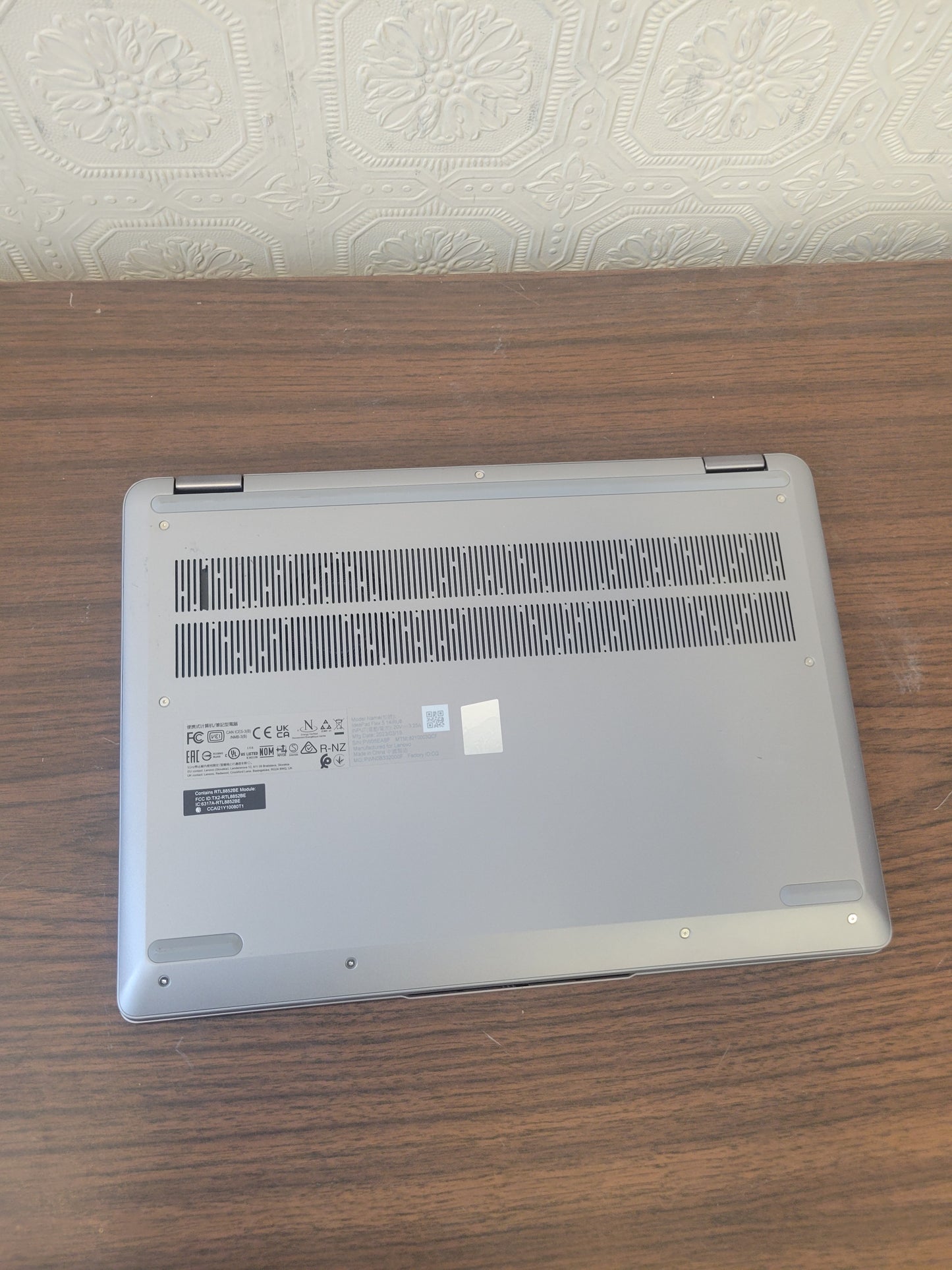 Lenovo IdeaPad Flex 5 14" 2-in-1 FHD Touchscreen Laptop - Open Box