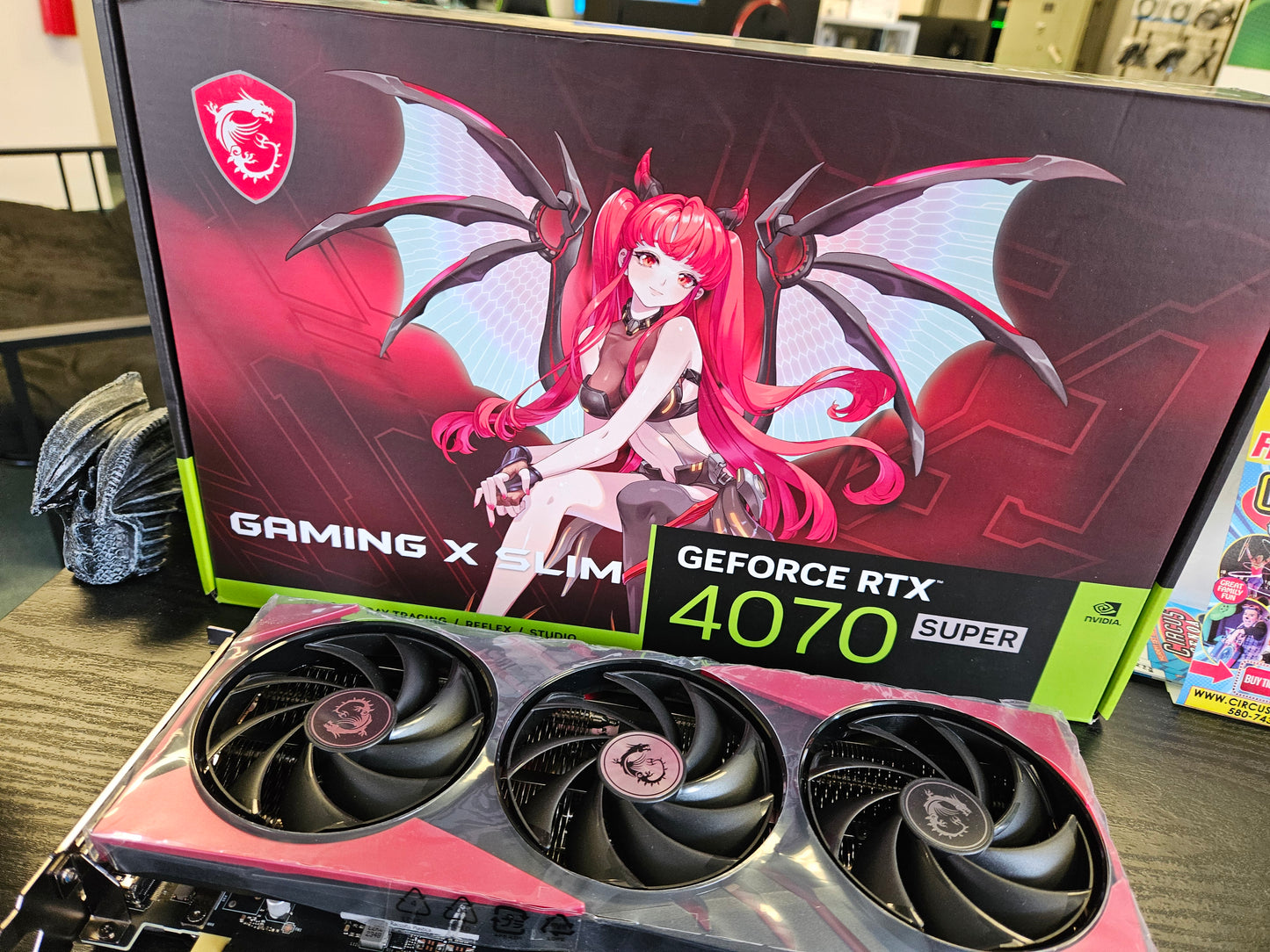 MSI RTX 4070 SUPER 12GB GAMING X SLIM MLG - Open Box