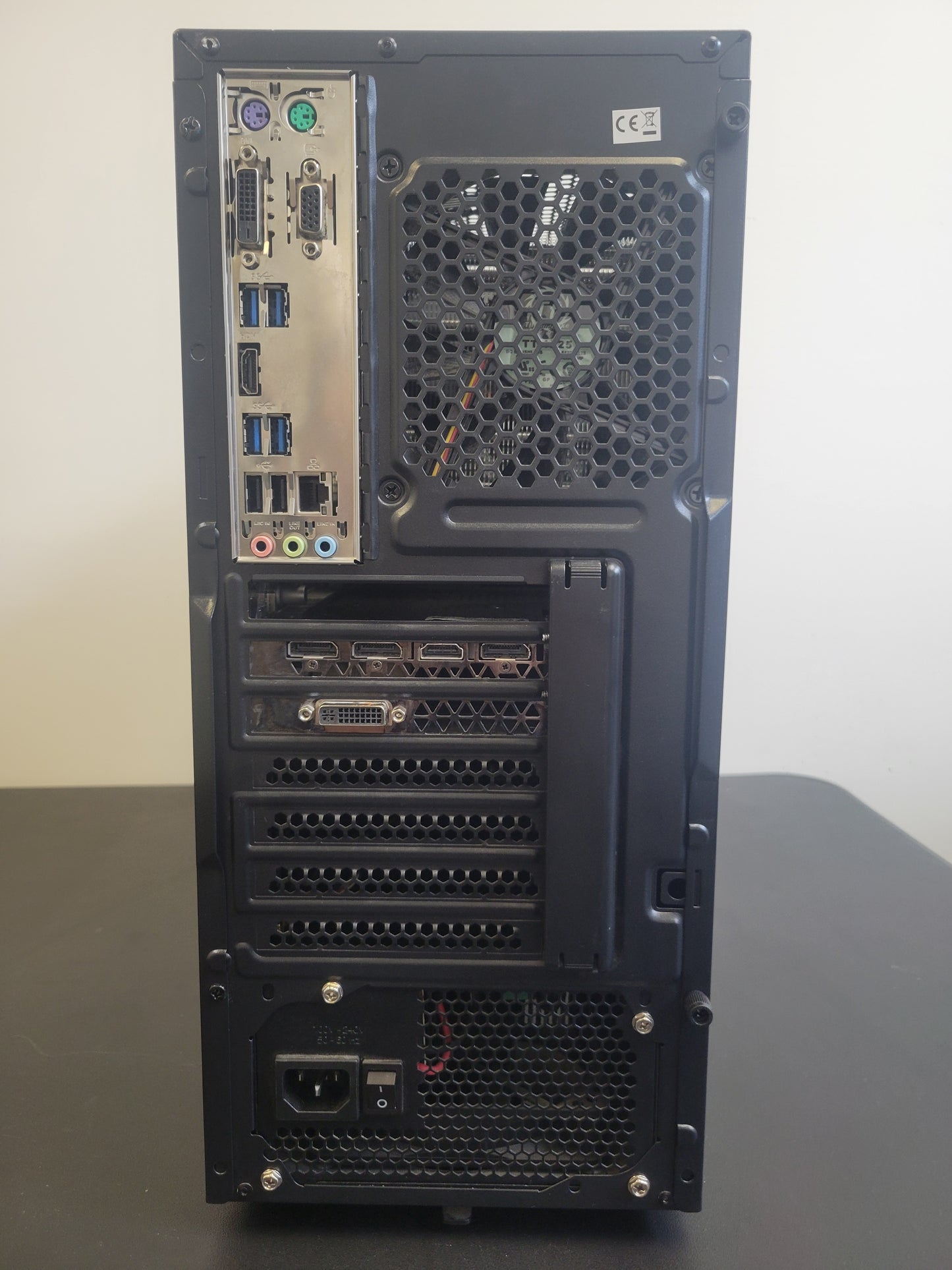 Thermaltake i7 7700 - GTX 980 - 16GB - 500GB SSD