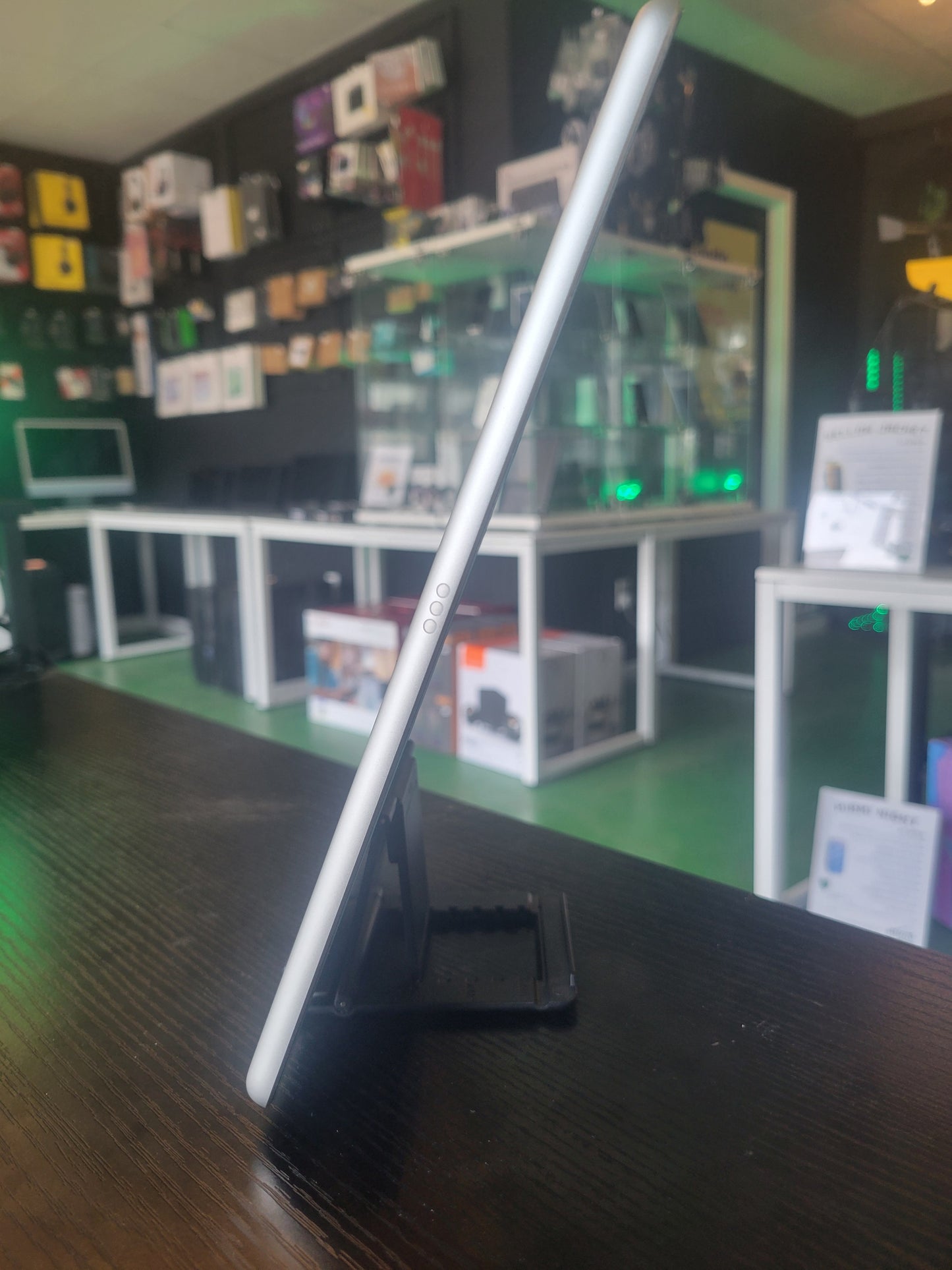 iPad 9e génération Wi-Fi - Argent - 64 Go - Remis à neuf