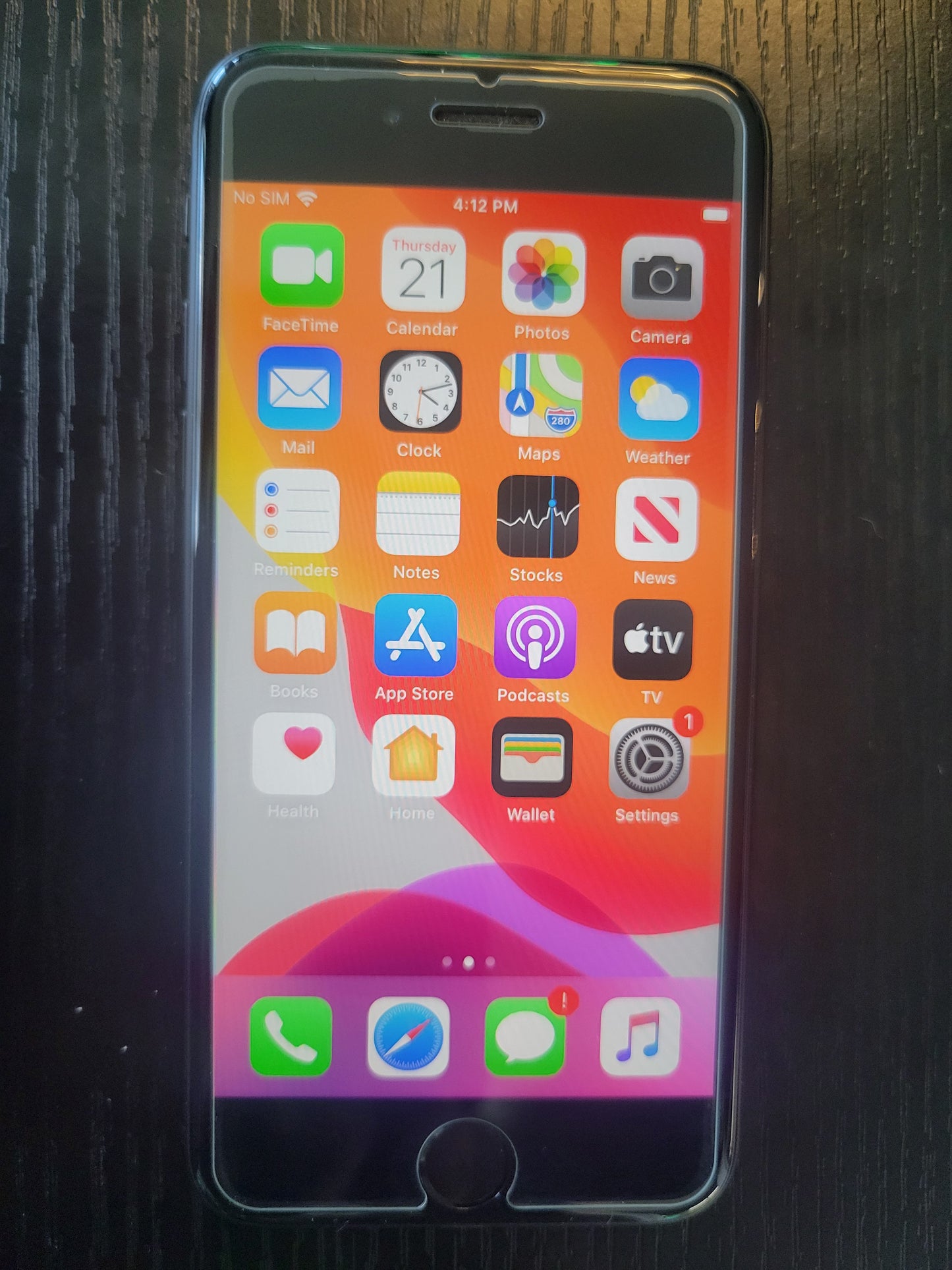 iPhone SE (2e génération) 64 Go - Noir - Remis à neuf