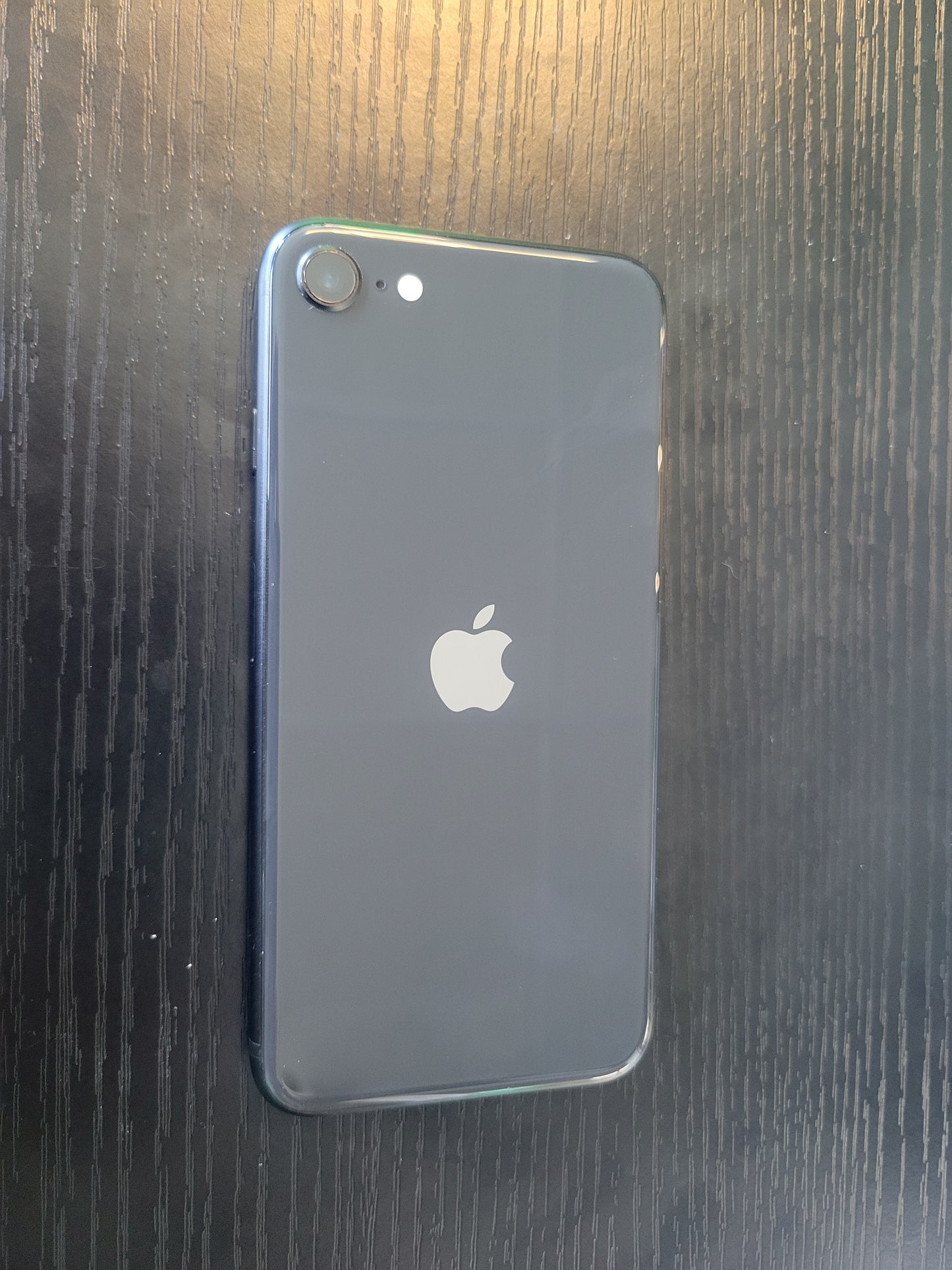iPhone SE (2e génération) 64 Go - Noir - Remis à neuf