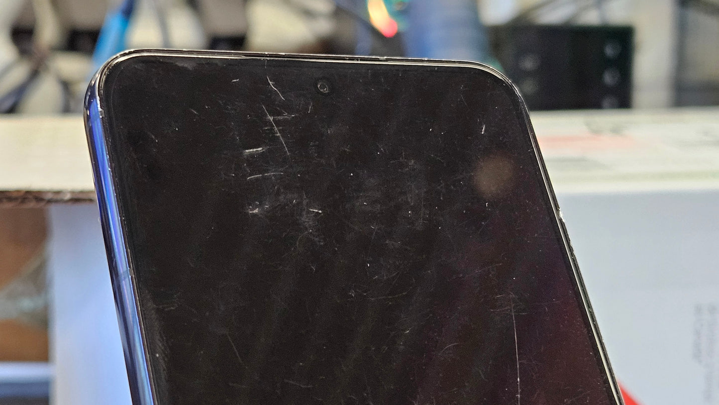 Samsung Galaxy S22 - 128 Go - Noir fantôme - Reconditionné (Déverrouillé) 