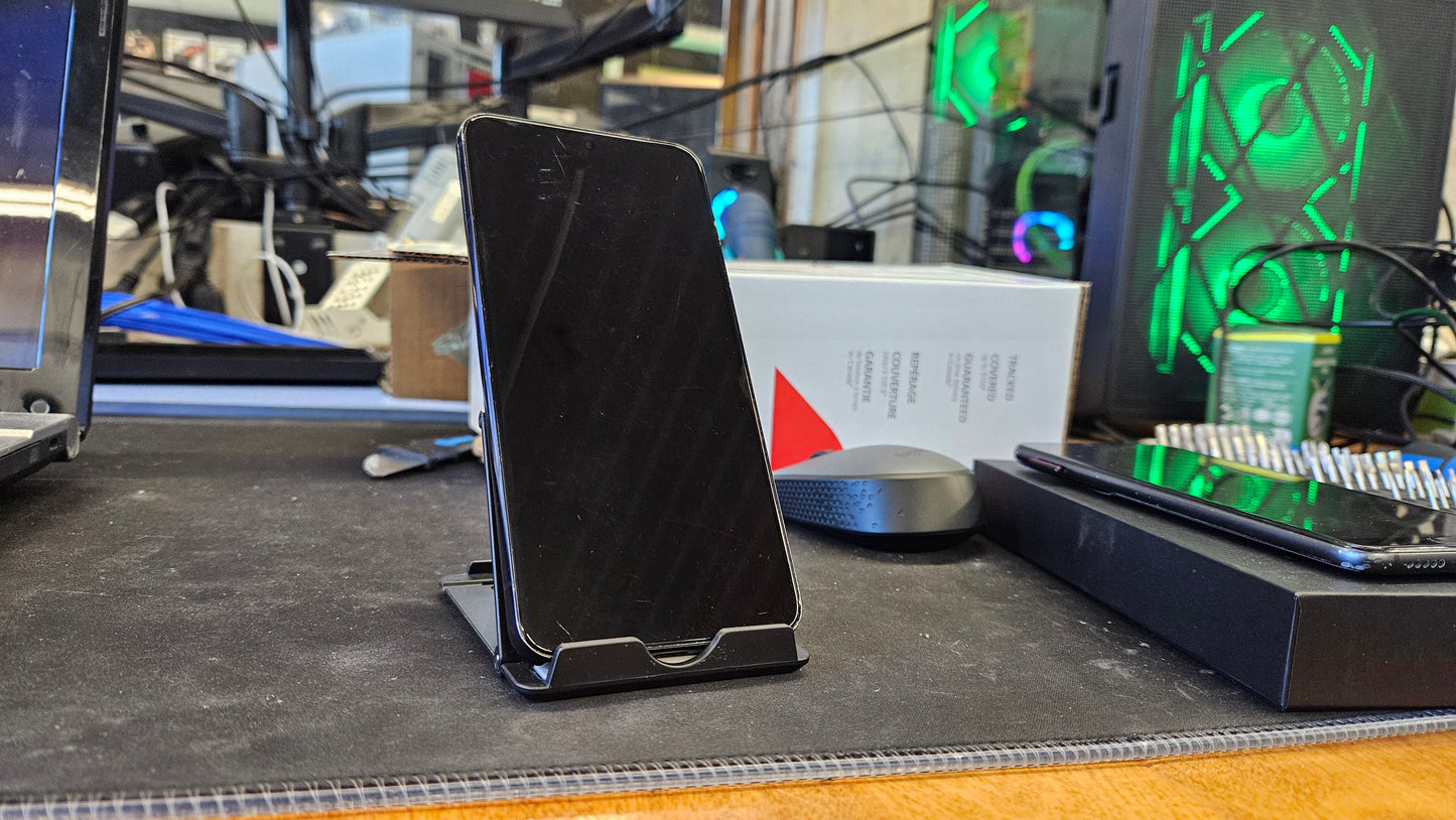 Samsung Galaxy S22 - 128 Go - Noir fantôme - Reconditionné (Déverrouillé) 