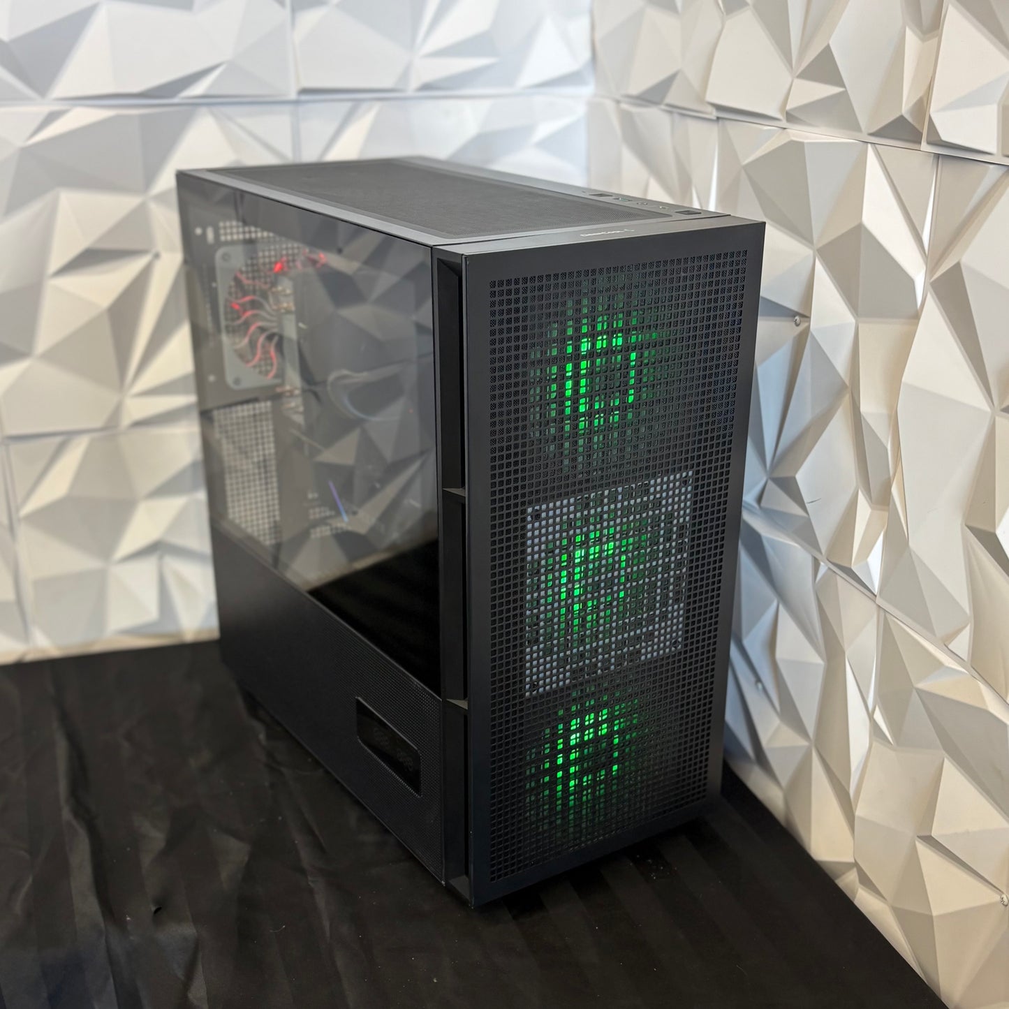 CYBERNADE