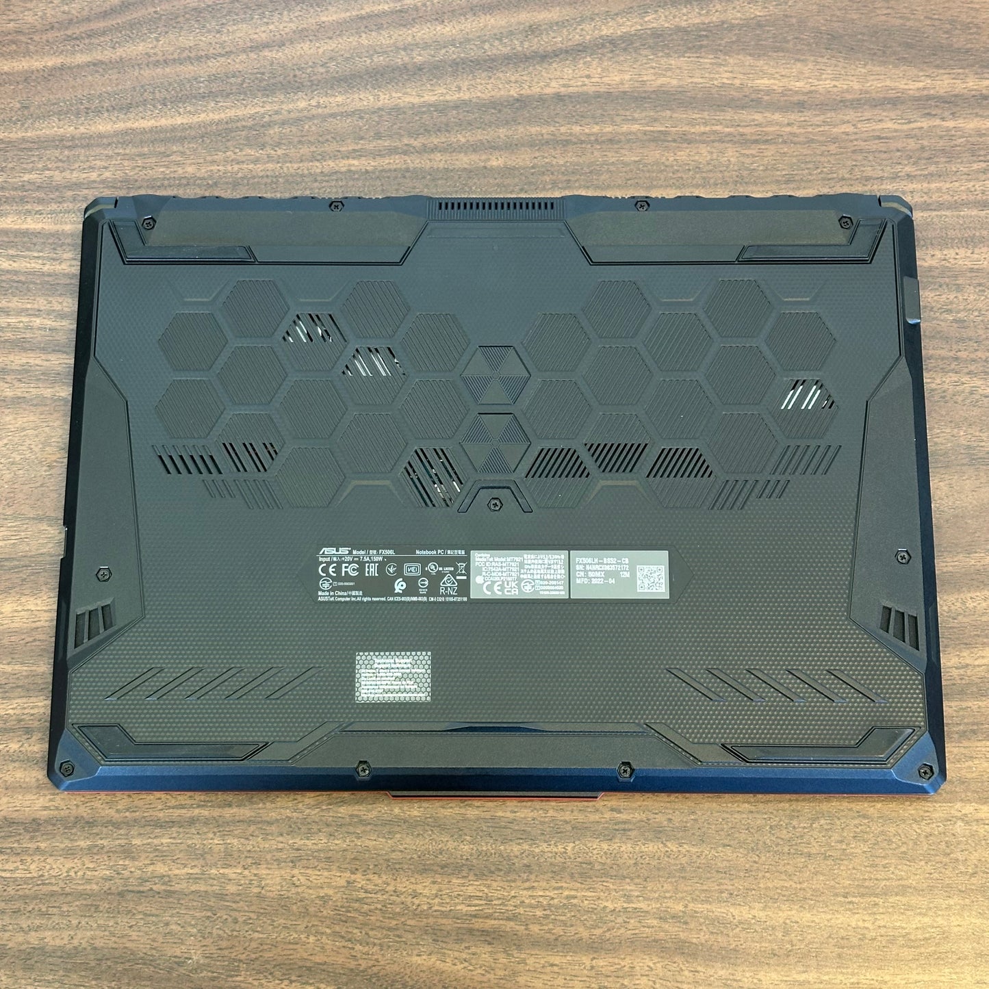 Portátil para juegos ASUS TUF F15 de 15,6" 144 Hz 1080P - Recertificado