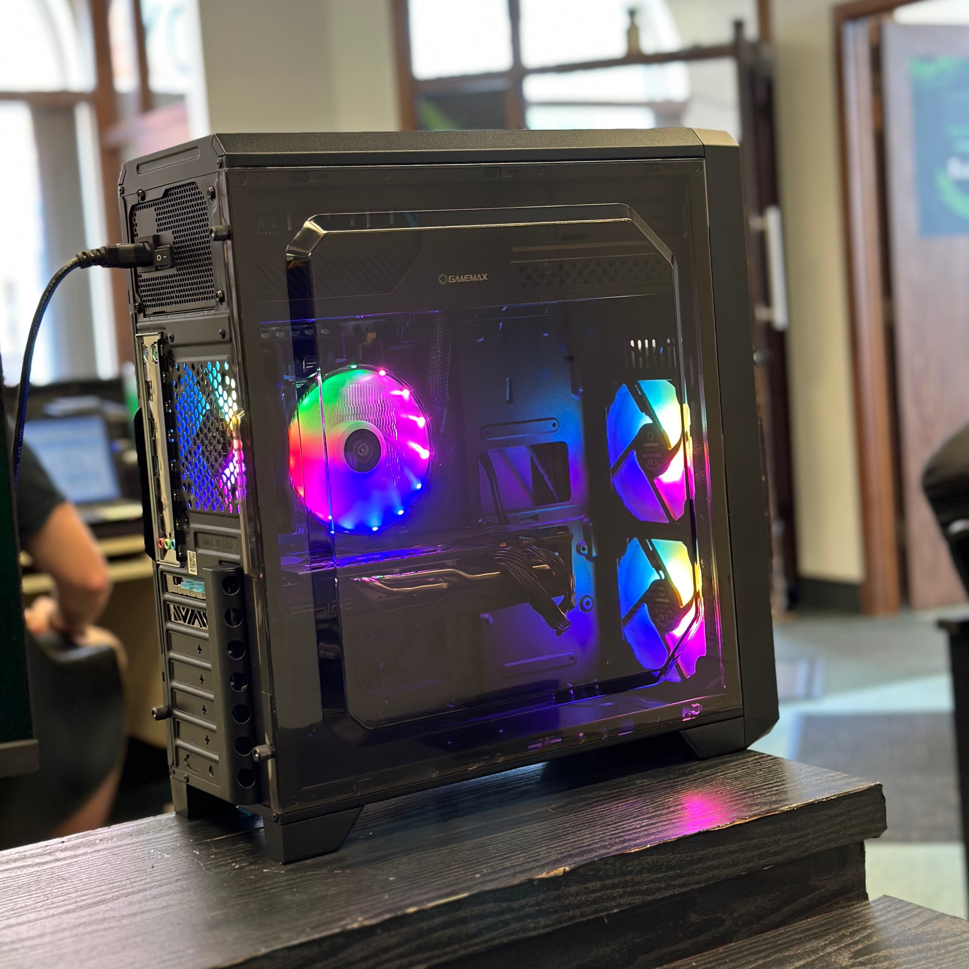 THE PULSE – Alexandria Customs