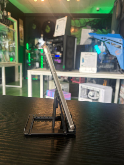 iPhone SE 3rd Gen, 64GB,  - Refurbished - Unlocked (CA)