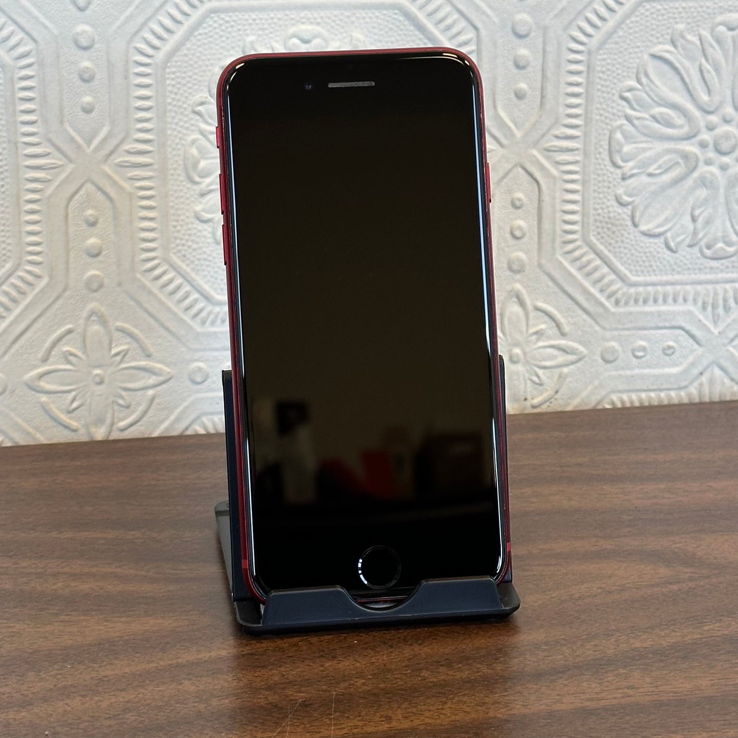 iPhone SE 3rd Gen 64GB Red - Re-Certified