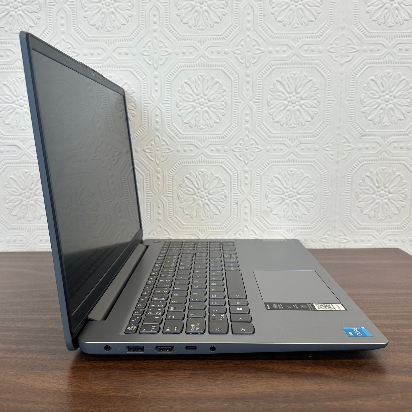 Lenovo IdeaPad 3i 15.6" FHD Laptop - Refurbished