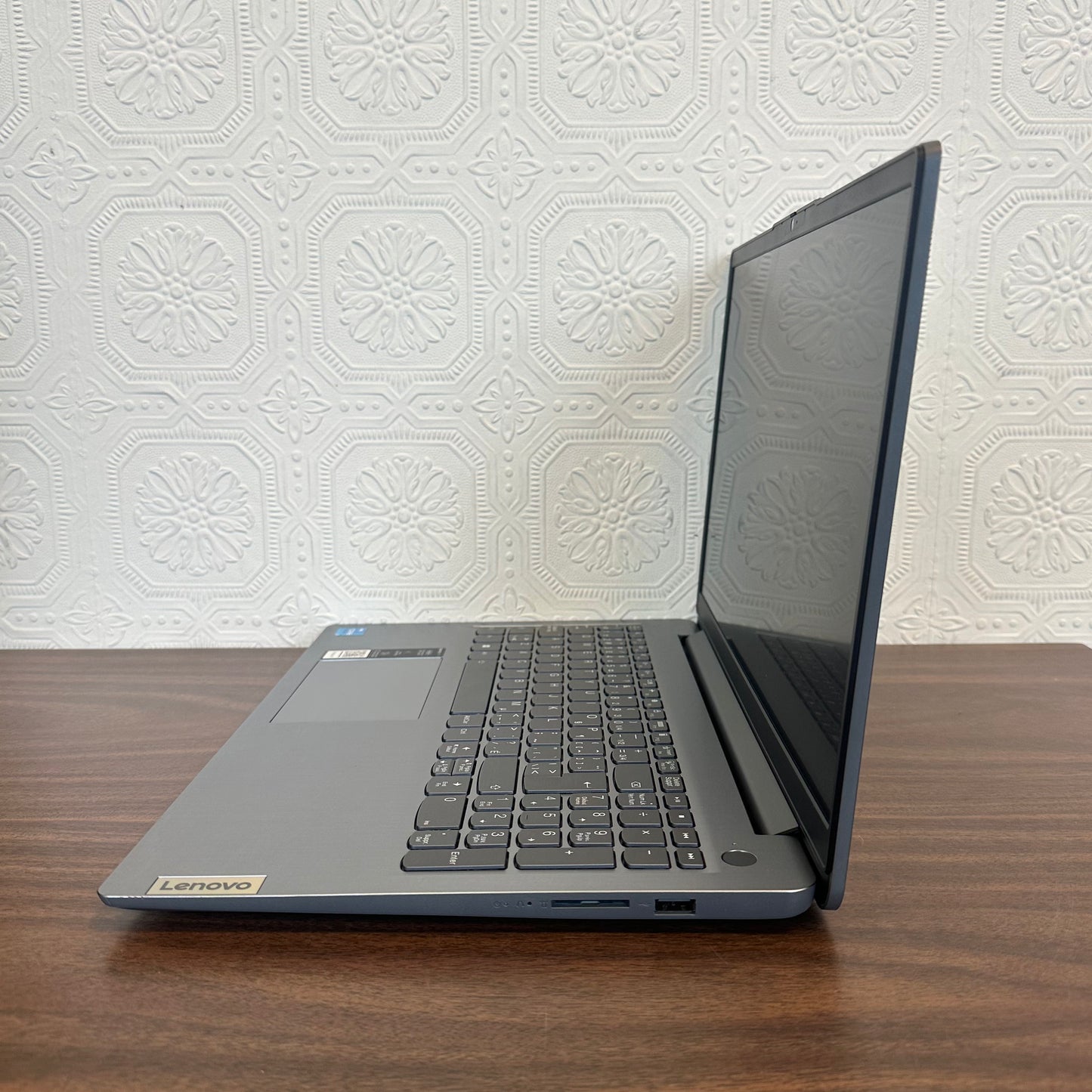 Lenovo IdeaPad 3i 15.6" FHD Laptop - Refurbished