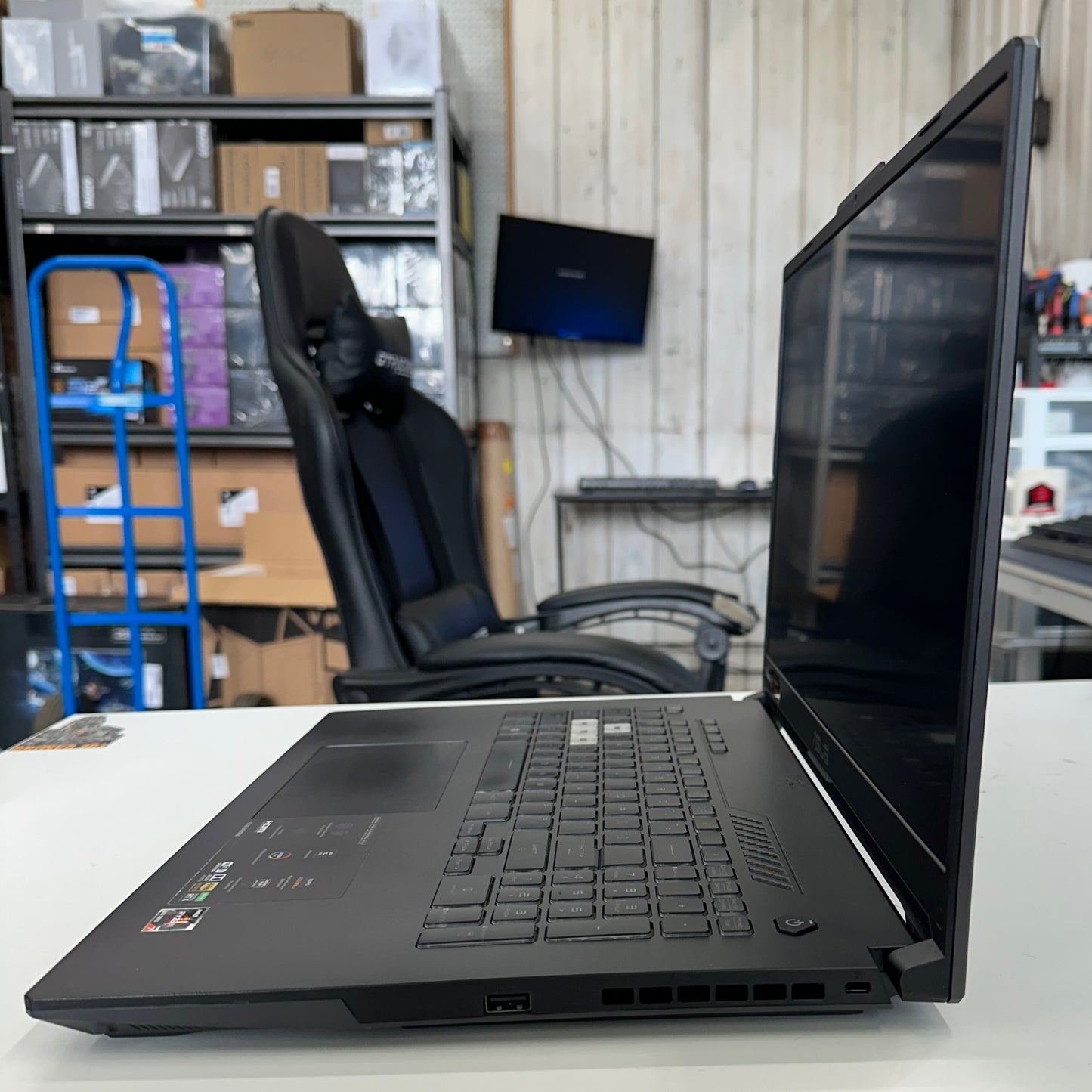 Ordinateur portable de jeu ASUS TUF A17 17,3" FHD 144 Hz - Remis à neuf