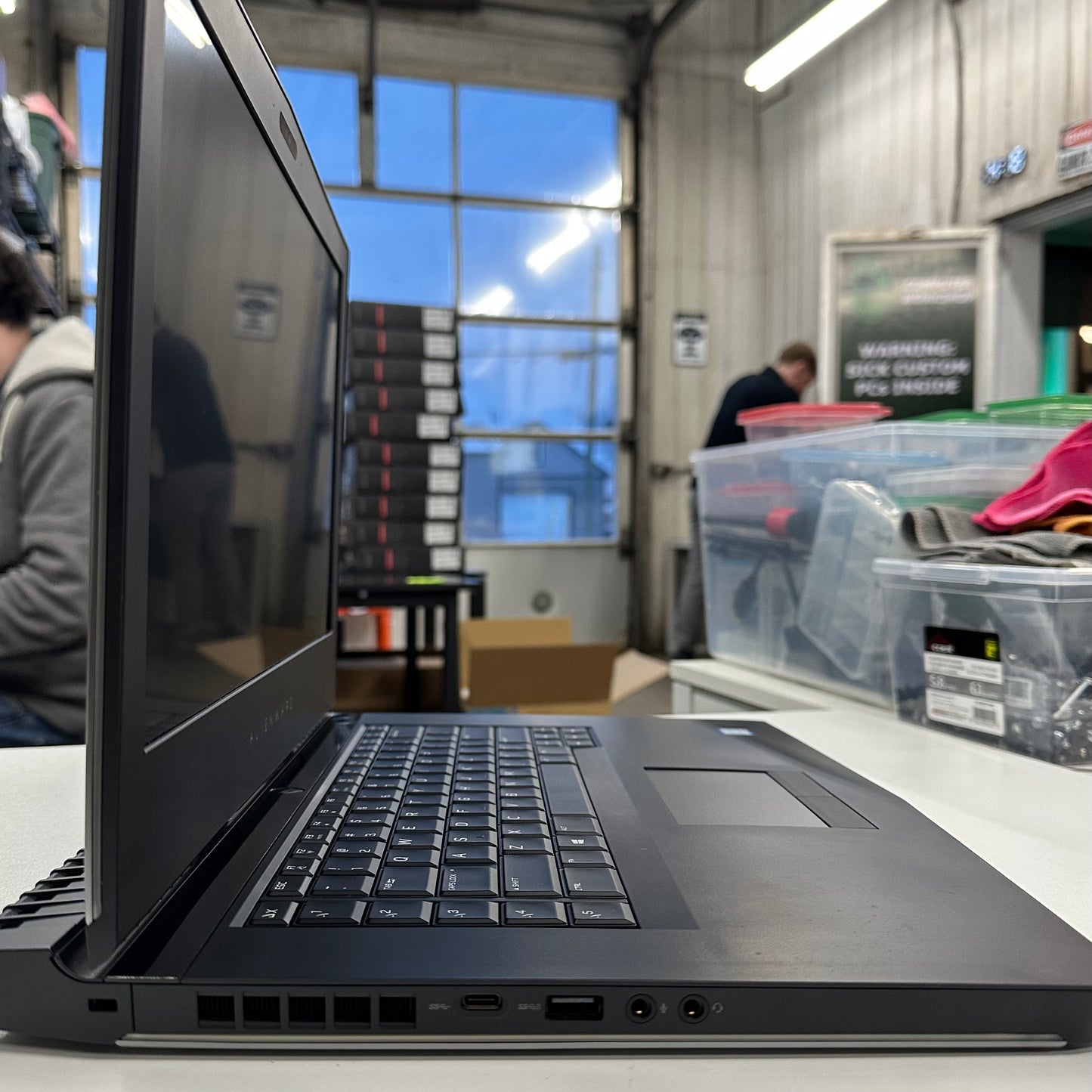 Portátil para juegos Alienware 15 R3 de 15,6", 60 Hz, 1080p - Reacondicionado