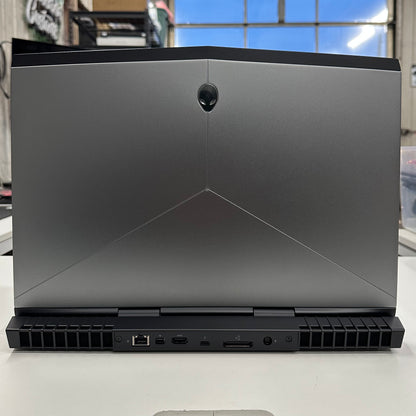 Portátil para juegos Alienware 15 R3 de 15,6", 60 Hz, 1080p - Reacondicionado