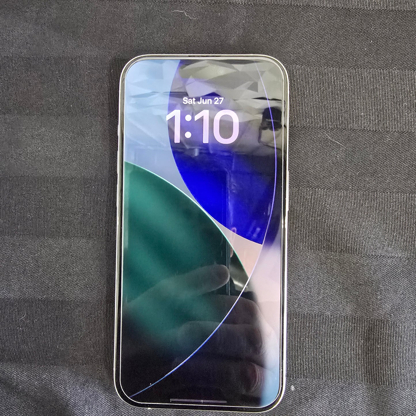 iPhone 15 Pro - 128GB - Titanium - Refurbished