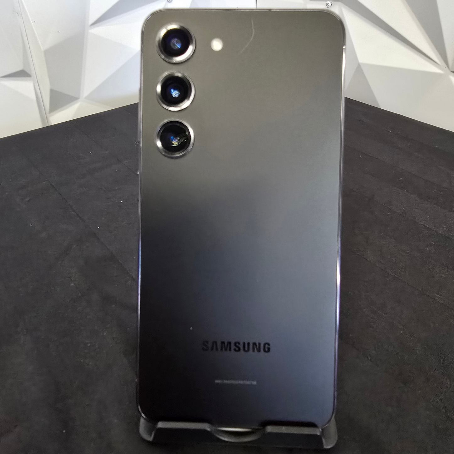 Samsung Galaxy S23 128GB - Phantom Black - Refurbished - Unlocked (CA)