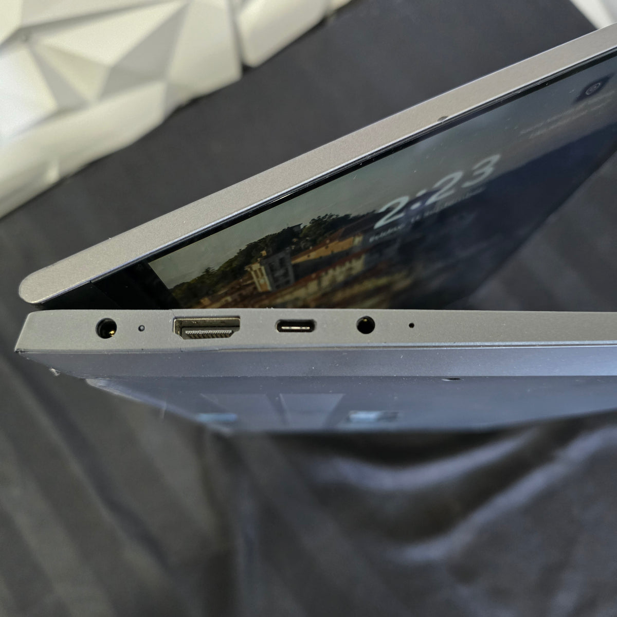 Lenovo IdeaPad Flex 5 - Ryzen 7 - 16GB DDR4 - 500GB SSD - Touch Screen - Refurbished