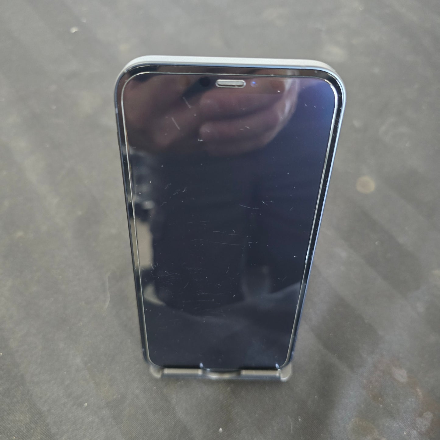 iPhone 12 - Black - Refurbished - 64GB - Unlocked