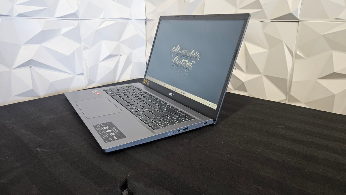 Acer Aspire 3 15 - Ryzen 7 - 16GB RAM - 500GB SSD - Refurbished