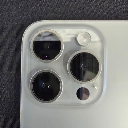 iPhone 15 Pro - 128GB - Titanium - Refurbished
