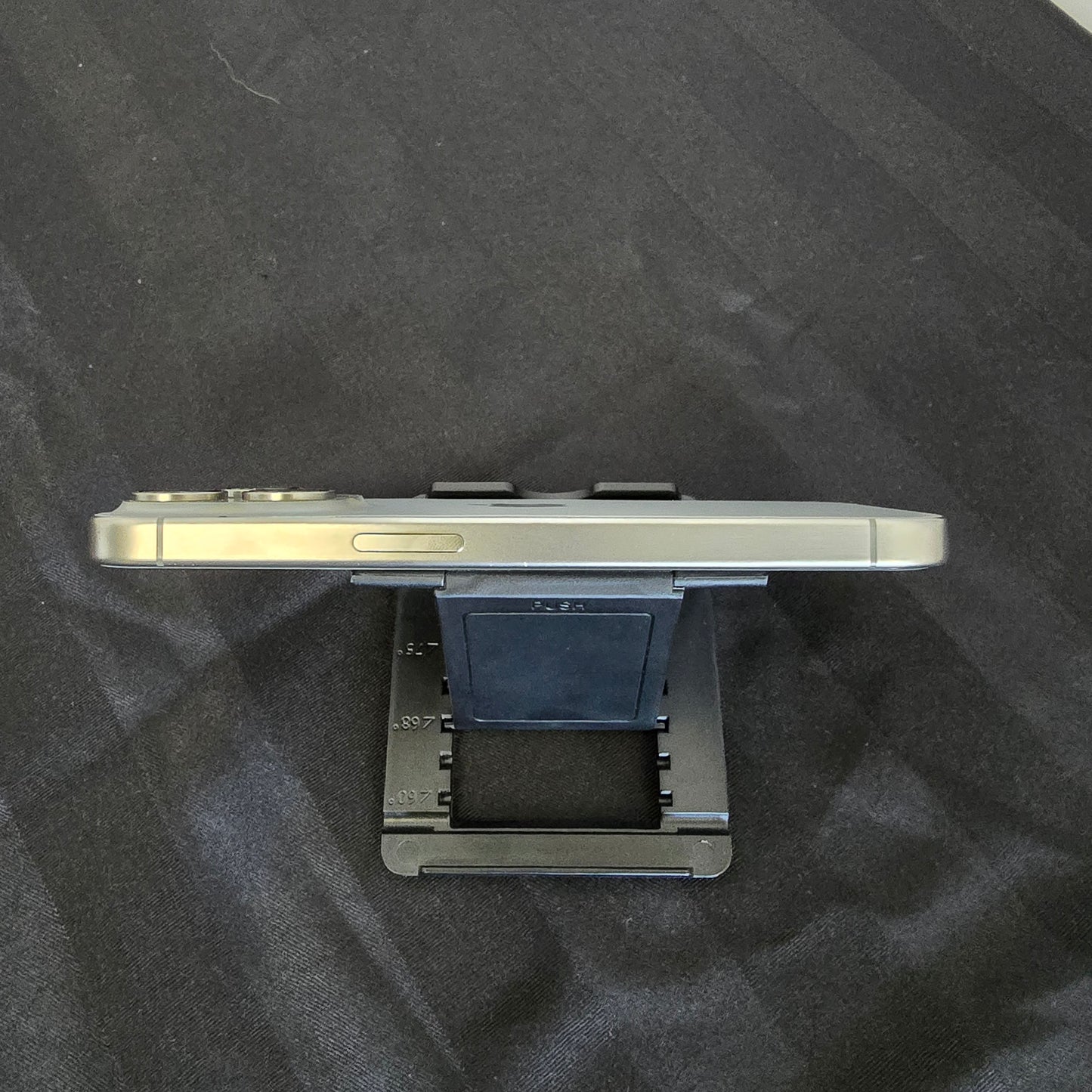 iPhone 15 Pro - 128GB - Titanium - Refurbished