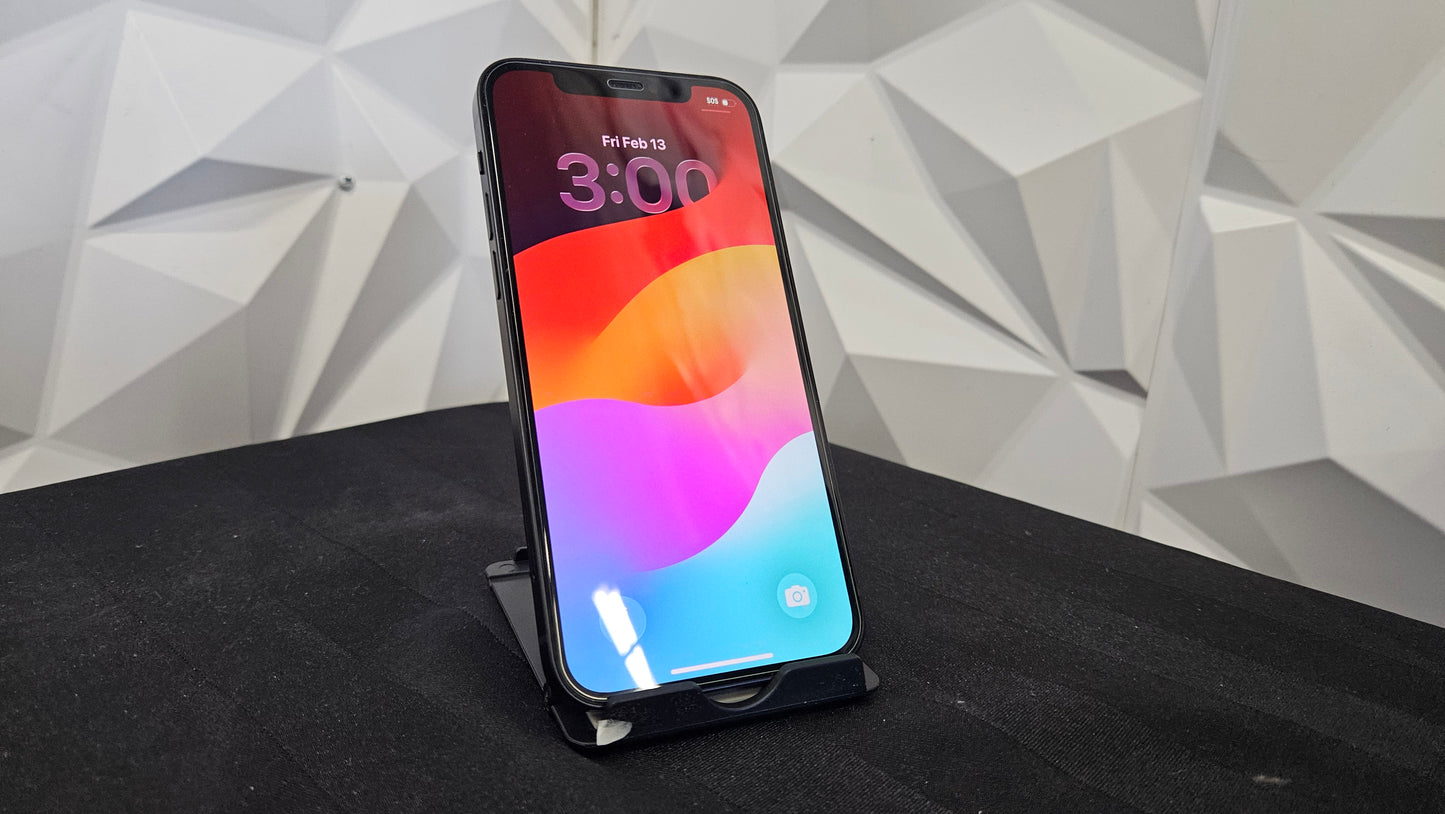 iPhone 12 - Black - Refurbished - 64GB - Unlocked