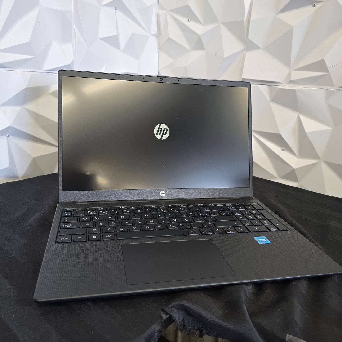 HP Laptop 15.6" Laptop - Intel N100- 4GB RAM - 120GB SSD