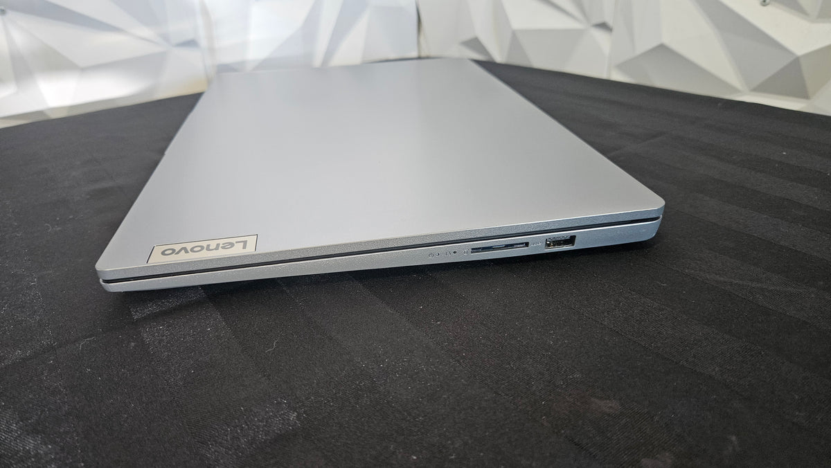 Lenovo Ideapad 3 - Core i3- 8GB RAM - Silver - Refurbished