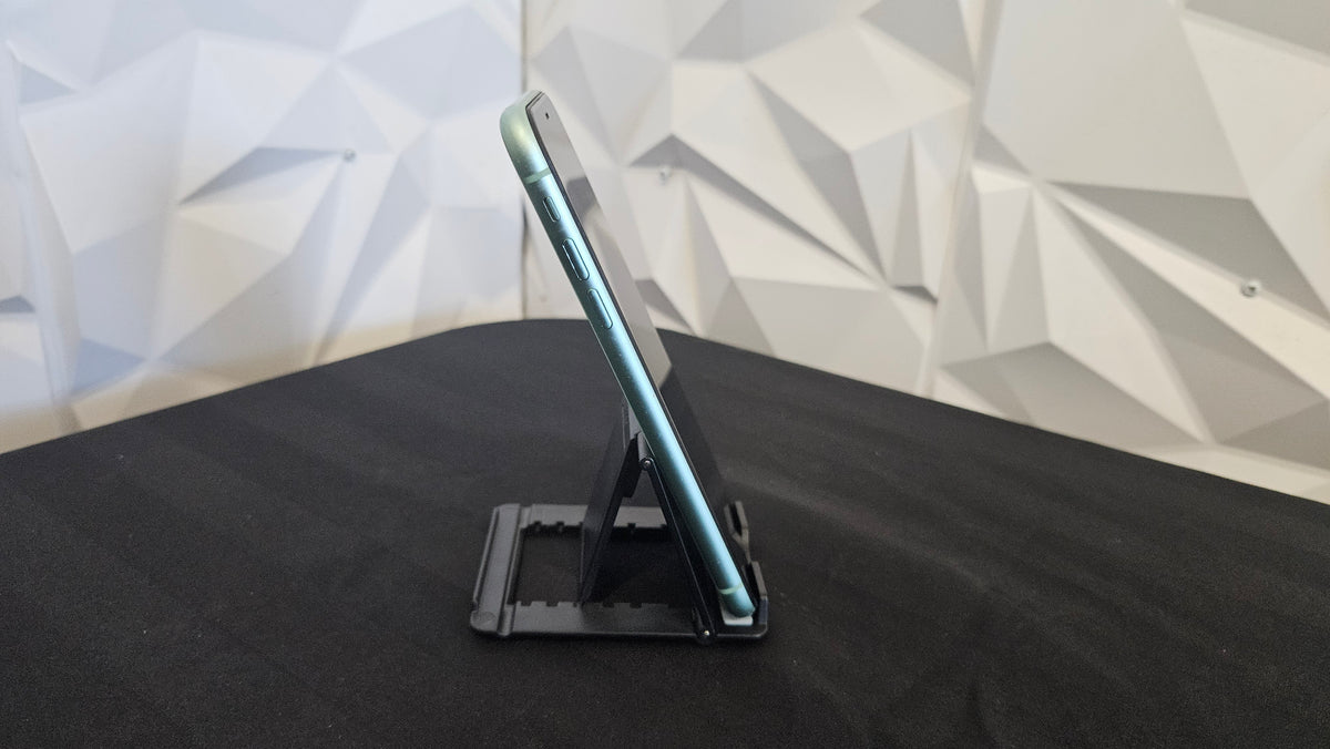 iPhone 11 - Green - Refurbished - 64GB Unlocked