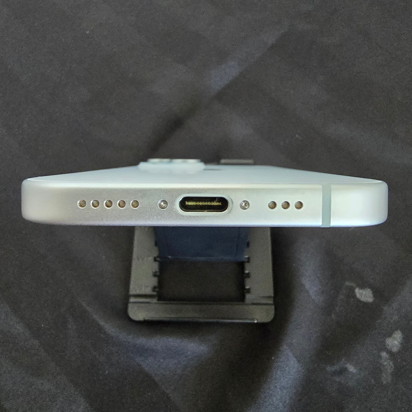 iPhone 15 128GB - White - Refurbished - Unlocked