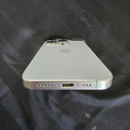 iPhone 15 Pro - 128GB - Titanium - Refurbished