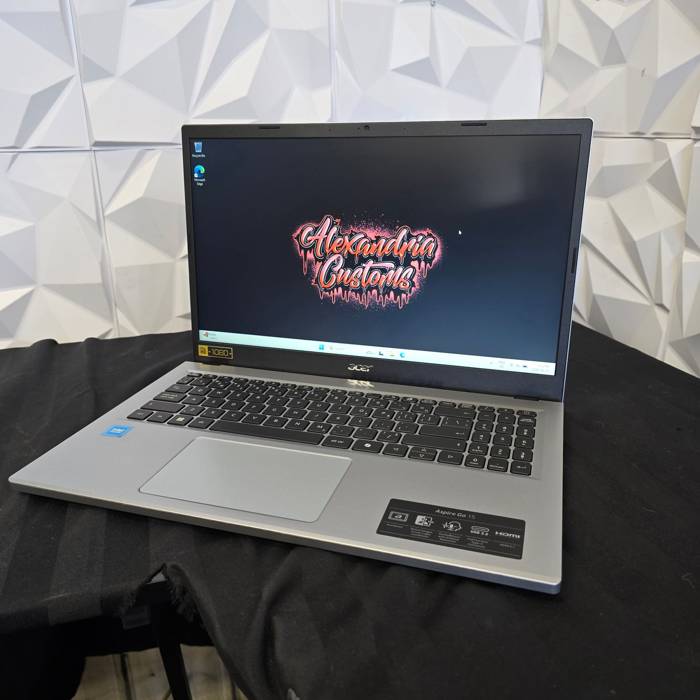 Acer Aspire Go 15 15.6" 60Hz 1080P Pure Silver Laptop - Re-Certified