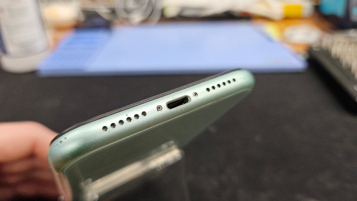 iPhone 11 - Green - Refurbished - 64GB Unlocked