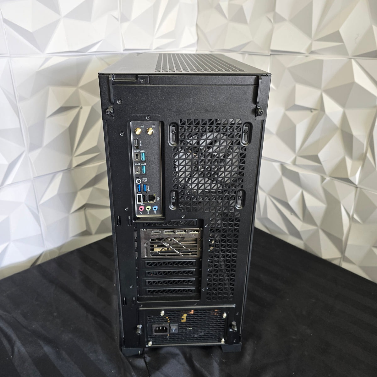 Skytech Gaming Legacy 4 Pre-Built