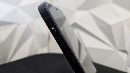 iPhone 12 - Black - Refurbished - 64GB - Unlocked