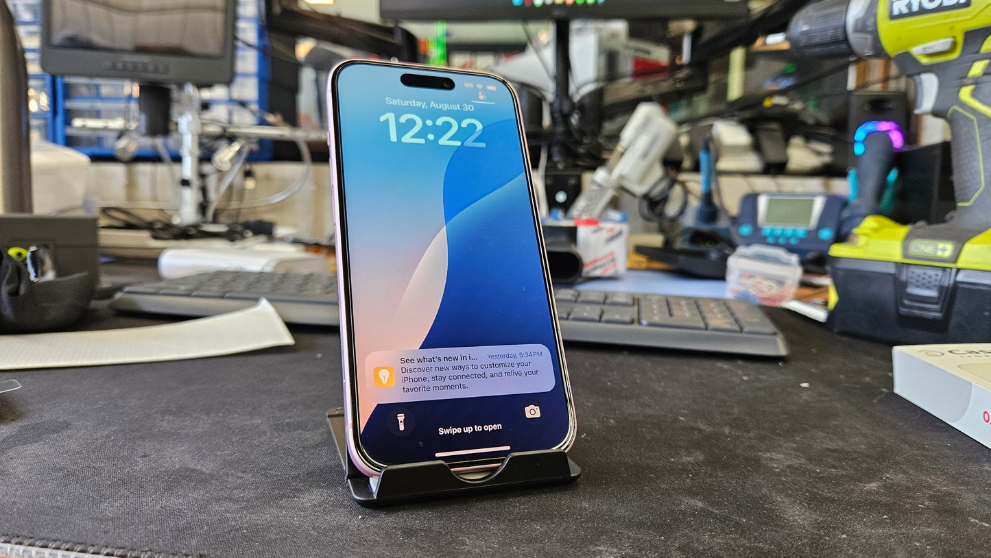 iPhone 15 128GB - Pink - Refurbished - Unlocked (CA)