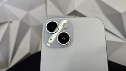 iPhone 15 128GB - White - Refurbished - Unlocked