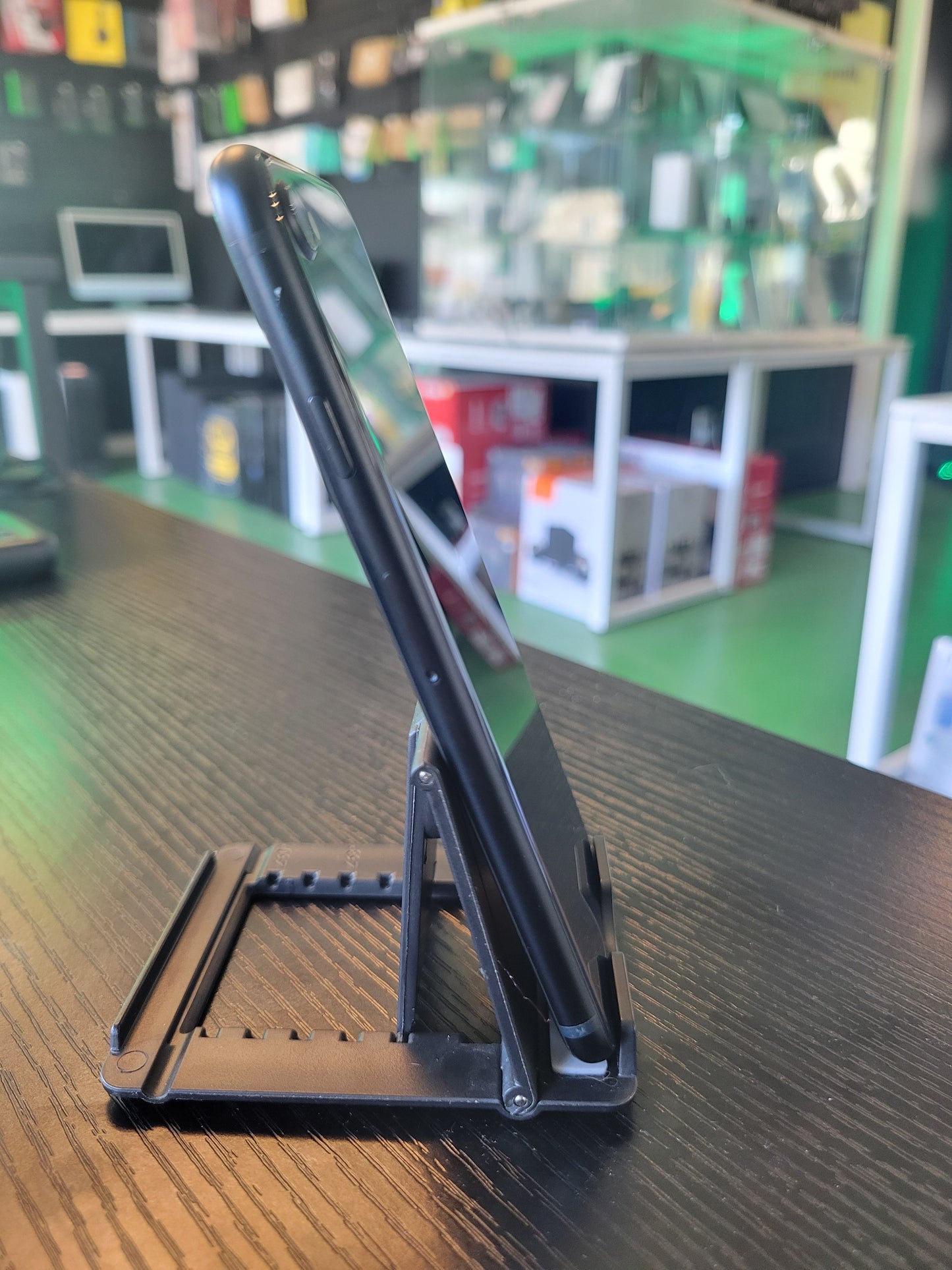 Apple iPhone SE 3 (2022) 64 Go Noir - Remis à neuf