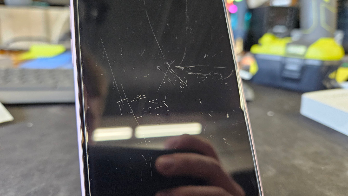 iPhone 15 128GB - Pink - Refurbished - Unlocked (CA)